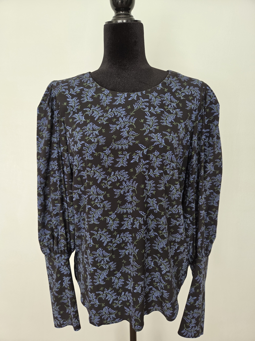 Veronica Beard Black Floral Blue Puff-Sleeve Blouse